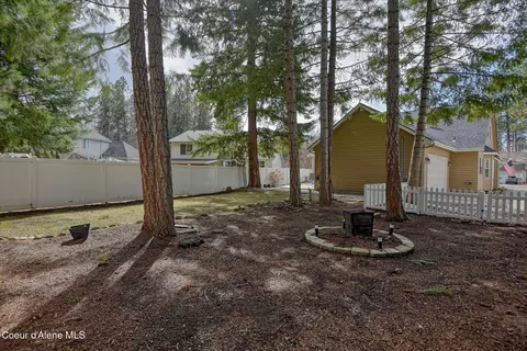 Exterior - 809 S Riverside Harbor Dr, Post Falls, ID 83854 photo 8 of 19