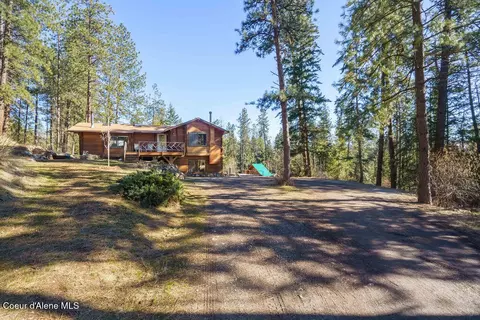 5549 W Four Wheel Drive Rd, Coeur D'alene, ID 83814
