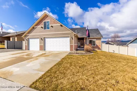 13443 N Apollo St, Rathdrum, ID 83858