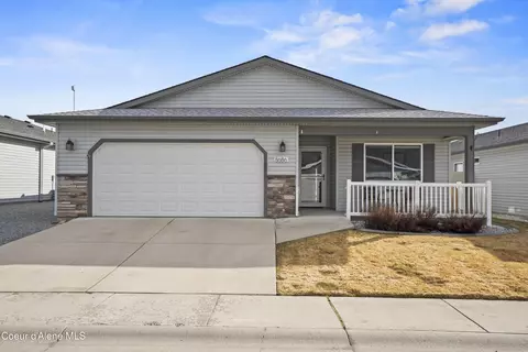 8686 W Grand Teton St, Rathdrum, ID 83858