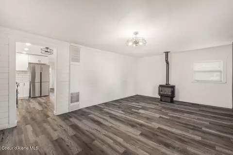 Living - 509 B St, Pinehurst, ID 83850 photo 2 of 6