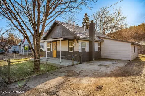 Exterior - 509 B St, Pinehurst, ID 83850 photo 2 of 9