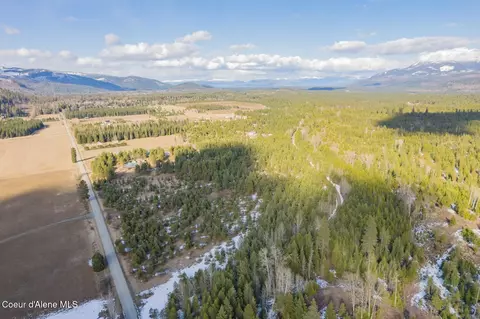 Nna Mcarthur Lake Rd, Naples, ID 83847