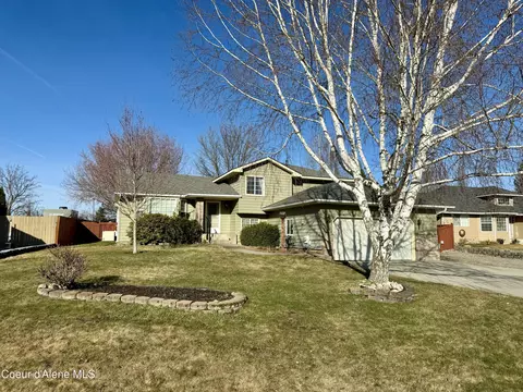 8289 N Rude St, Hayden, ID 83835