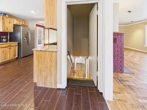 Entry Way - 609 S Maple St, Kellogg, ID 83837 photo 1 of 2