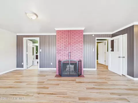 Living - 609 S Maple St, Kellogg, ID 83837 photo 5 of 6