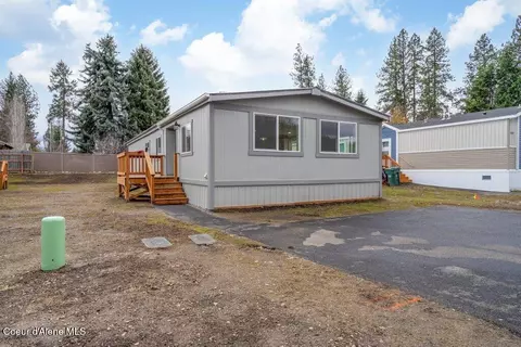 8318 Meadow Brook Cir, Rathdrum, ID 83858