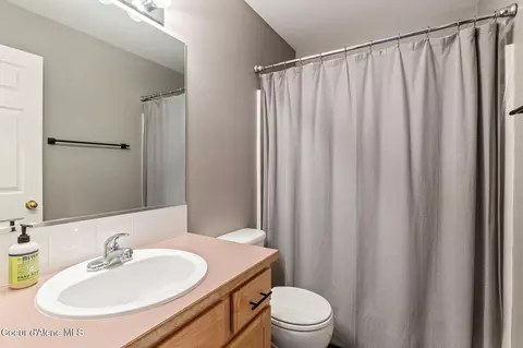 Bath - 533 S Ithaca St, Post Falls, ID 83854 photo 3 of 3