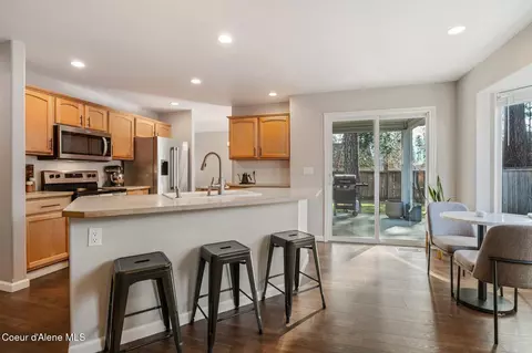 Kitchen - 533 S Ithaca St, Post Falls, ID 83854 photo 2 of 2