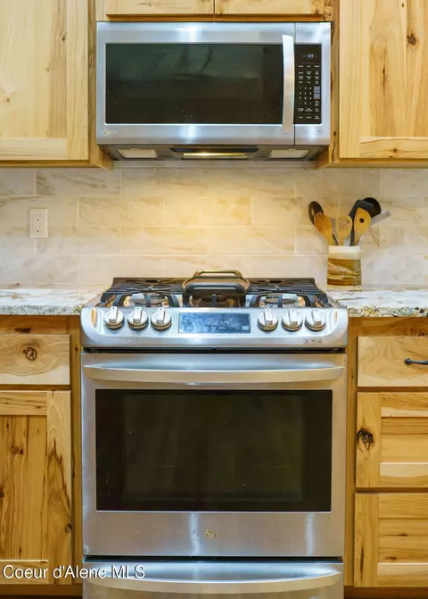 Kitchen - 80897993 E Forest View Rd, Athol, ID 83801 photo 4 of 8
