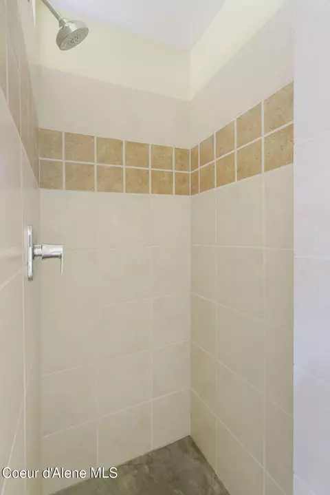 Bath - 80897993 E Forest View Rd, Athol, ID 83801 photo 6 of 6