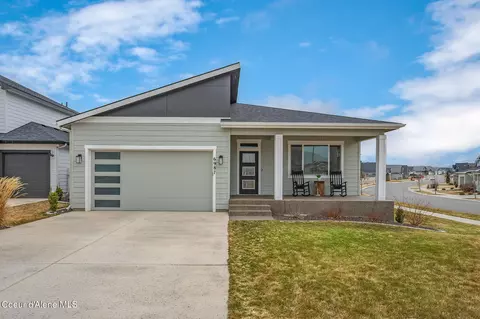 6987 N Delon Ct, Coeur D'alene, ID 83815