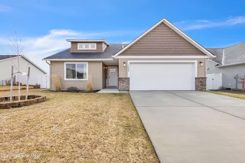 12668 N Cavanaugh Dr, Rathdrum, ID 83858