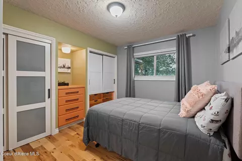 Bedroom - 245 Woolsey Rd, Sagle, ID 83860 photo 7 of 10