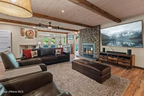 Living - 245 Woolsey Rd, Sagle, ID 83860 photo 1 of 4