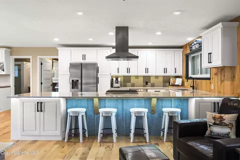 Kitchen - 245 Woolsey Rd, Sagle, ID 83860 photo 3 of 5