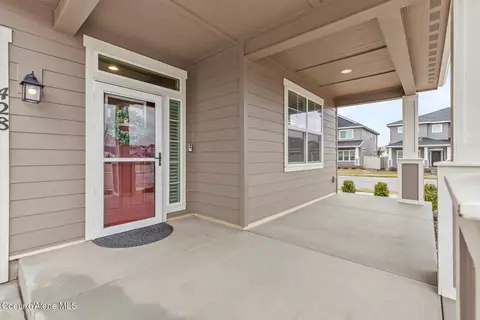428 E Beecher Ave, Post Falls, ID 83854 photo 2