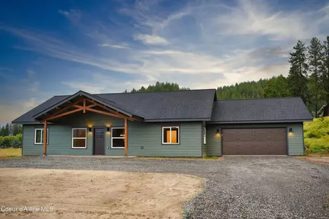 7434 Vista Dr, Bonners Ferry, ID 83805