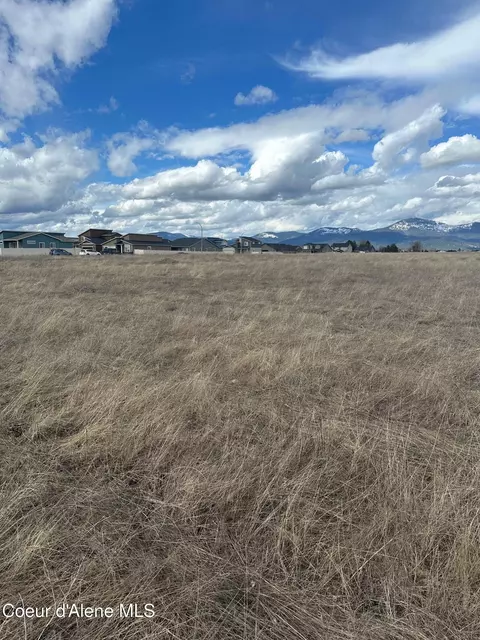 4350 E Bogie Dr, Post Falls, ID 83854 photo 3