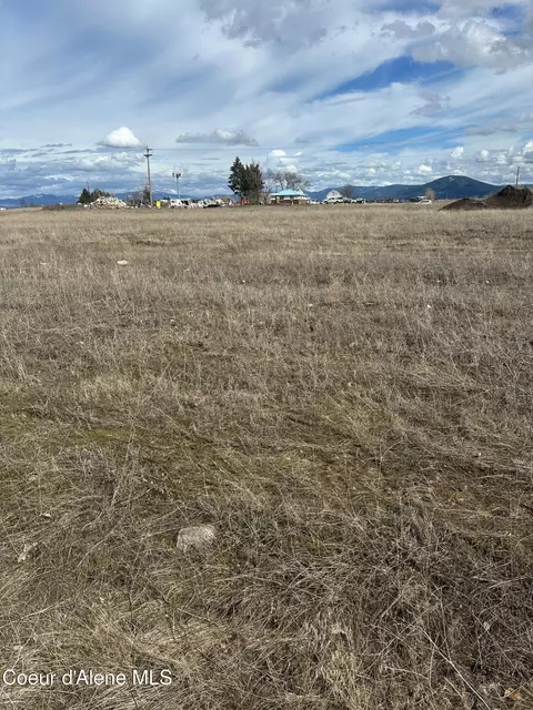 4314 E Bogie Dr, Post Falls, ID 83854 photo 3