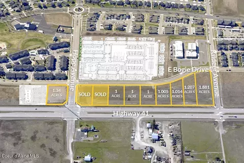 4398 E Bogie Dr, Post Falls, ID 83854