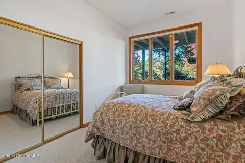Bedroom - 620 SE Alderwood Ct, Pullman, WA 99163 photo 5 of 9