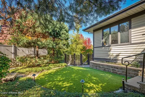 Exterior - 620 SE Alderwood Ct, Pullman, WA 99163 photo 16 of 18