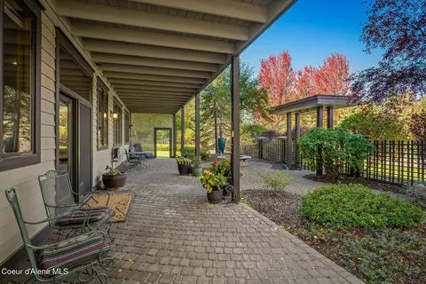 Exterior - 620 SE Alderwood Ct, Pullman, WA 99163 photo 12 of 18