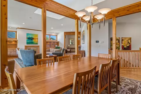 Dining - 620 SE Alderwood Ct, Pullman, WA 99163 photo 2 of 2