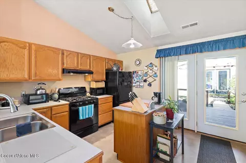311 S 3rd Ave, Sandpoint, ID 83864 photo 10
