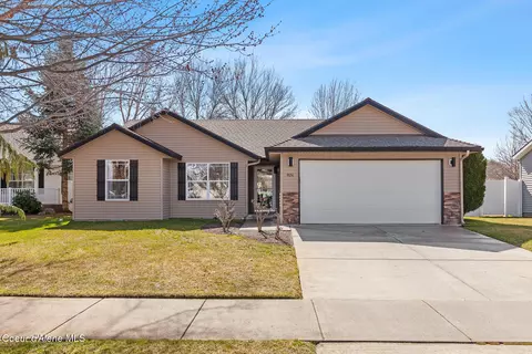 7651 N Joanna Dr, Coeur D'alene, ID 83815