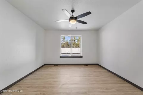 Bedroom - 962 E Valley St S, Oldtown, ID 83822 photo 5 of 5