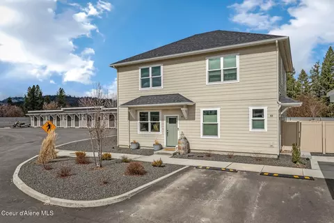 64 Potlatch Loop, Priest River, ID 83856