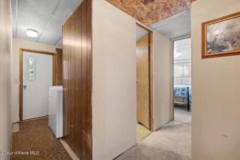 Entry Way - 13687 N Hauser Lake Rd, Post Falls, ID 83854 photo 1 of 4