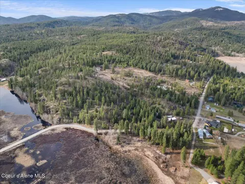 View/Area - 13687 N Hauser Lake Rd, Post Falls, ID 83854 photo 5 of 8