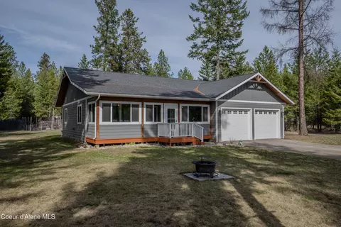 105 Bunny Ln, Moyie Springs, ID 83845