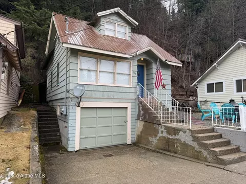 Exterior - 118 Queen St, Wallace, ID 83873 photo 4 of 5