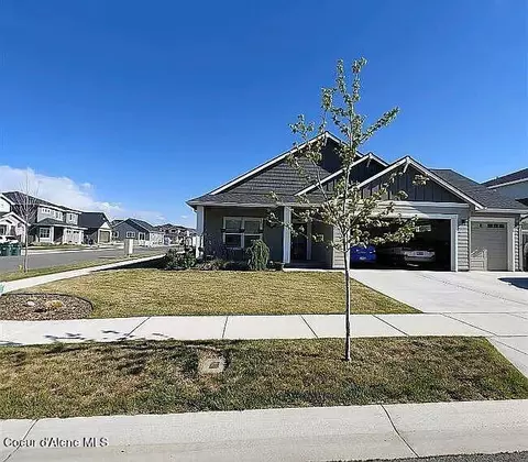 551 E Penrose Ave, Post Falls, ID 83854 photo 2