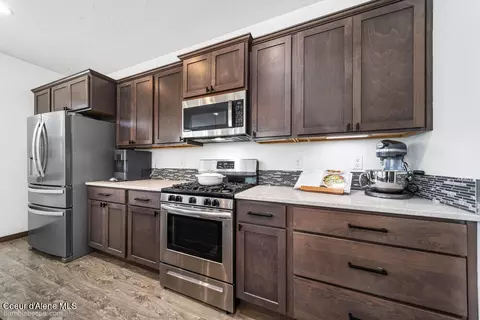 Kitchen - 3036 N Backweight Loop, Post Falls, ID 83854 photo 3 of 4