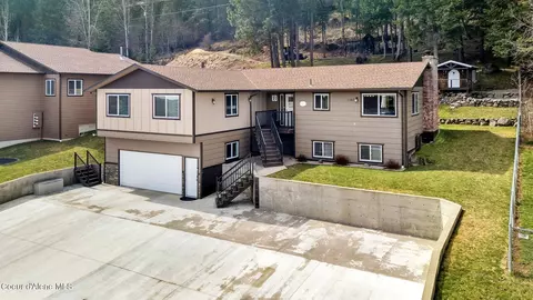 1107 Elm Dr, Saint Maries, ID 83861