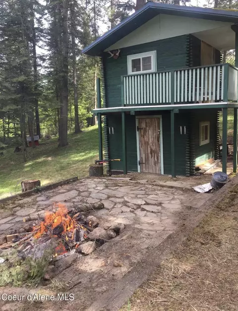 27420 S Hinds Dr, Saint Maries, ID 83861
