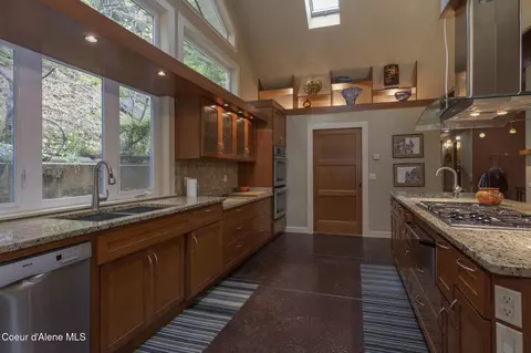Kitchen - 424 2nd St, Kellogg, ID 83837 photo 3 of 5