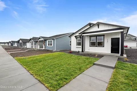 5214 E Norma Ave, Post Falls, ID 83854 photo 2