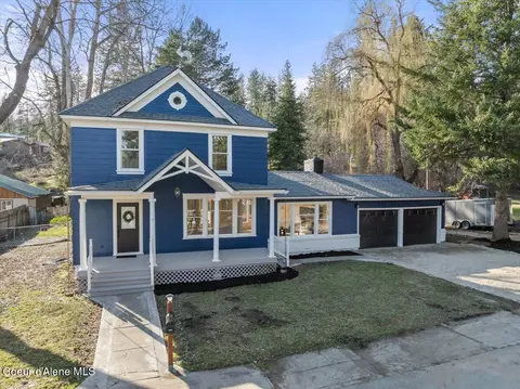 15719 N Spring St, Rathdrum, ID 83858
