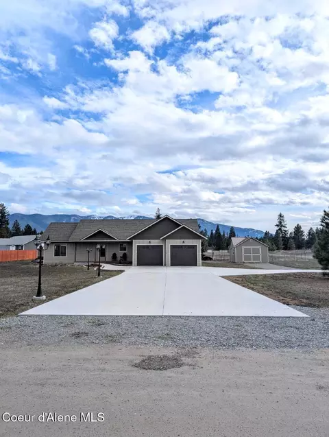 218 Melville Dr, Bonners Ferry, ID 83805