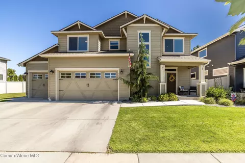 7028 N Madellaine Dr, Coeur D'alene, ID 83815