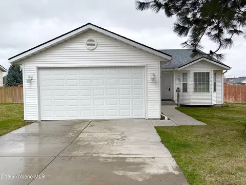1019 W Cardinal Ave, Hayden, ID 83835