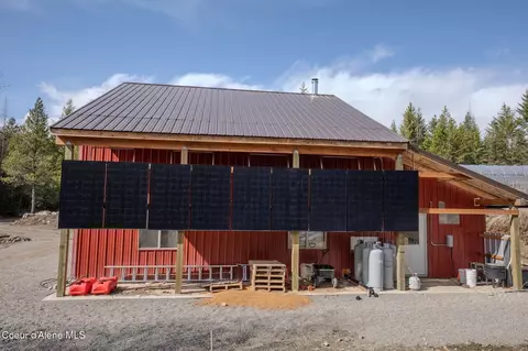 102 Texas Ln, Bonners Ferry, ID 83805
