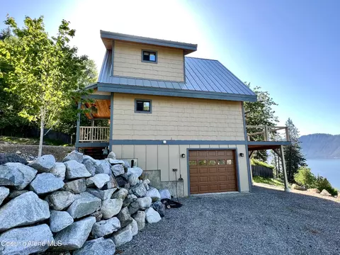 Exterior - 17698 E Bannock Dr, Bayview, ID 83803 photo 4 of 5