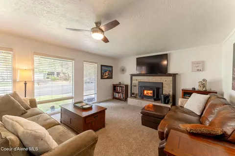 Living - 409 S Ponderosa Loop, Post Falls, ID 83854 photo 1 of 3